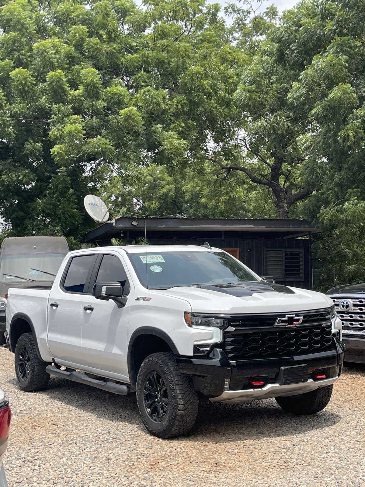 iPhone 11 - Image 2